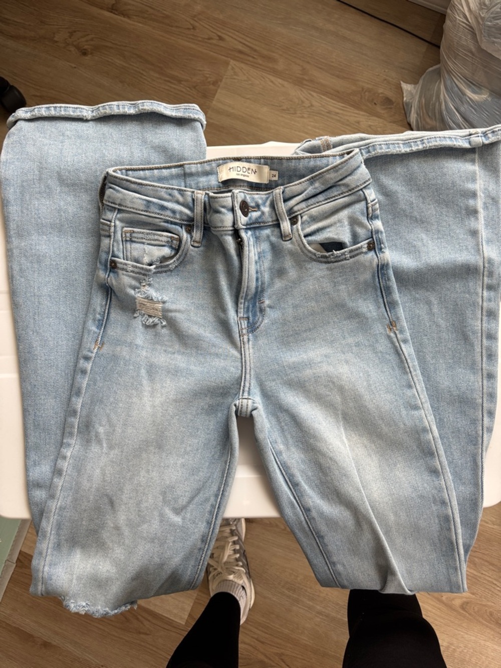 Hidden Brand Light Wash Wide Leg Jeans — Women's Flare Denim